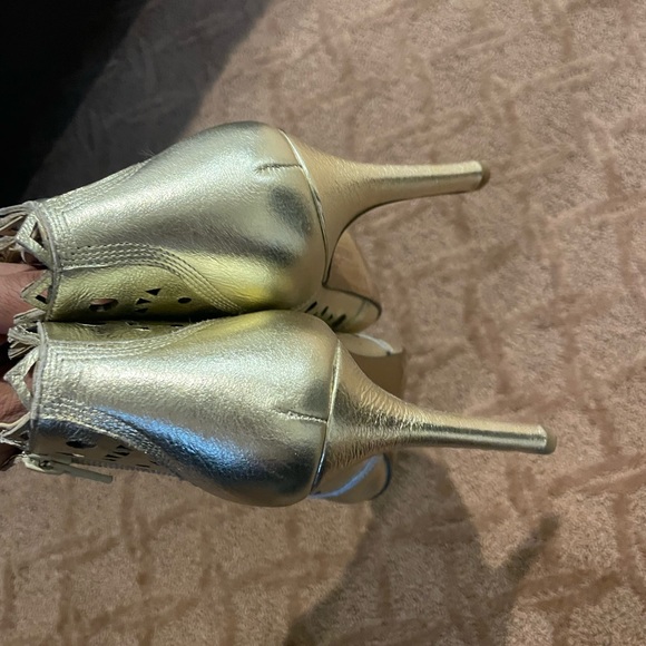 Rare Vintage Oh Deer! Gold leather ankle boots laser cut - Picture 5 of 5